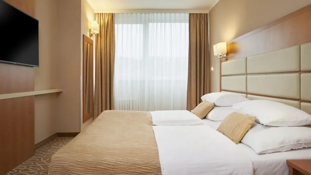****  Orea Hotel Pyramida Praha Czech Republic