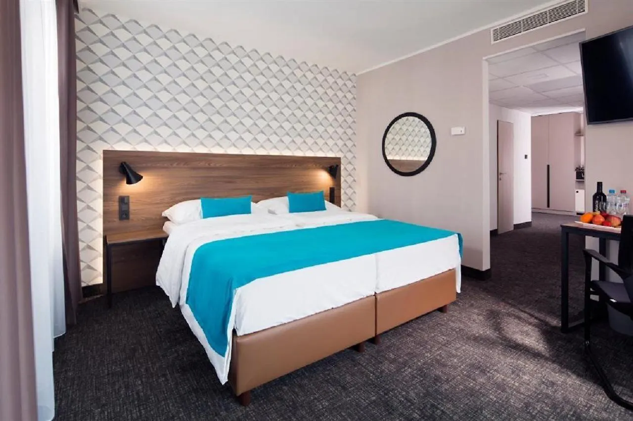 Orea Hotel Pyramida Praha 4*, Πράγα